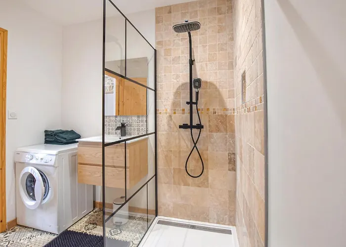 3 Bedroom Stunning In *